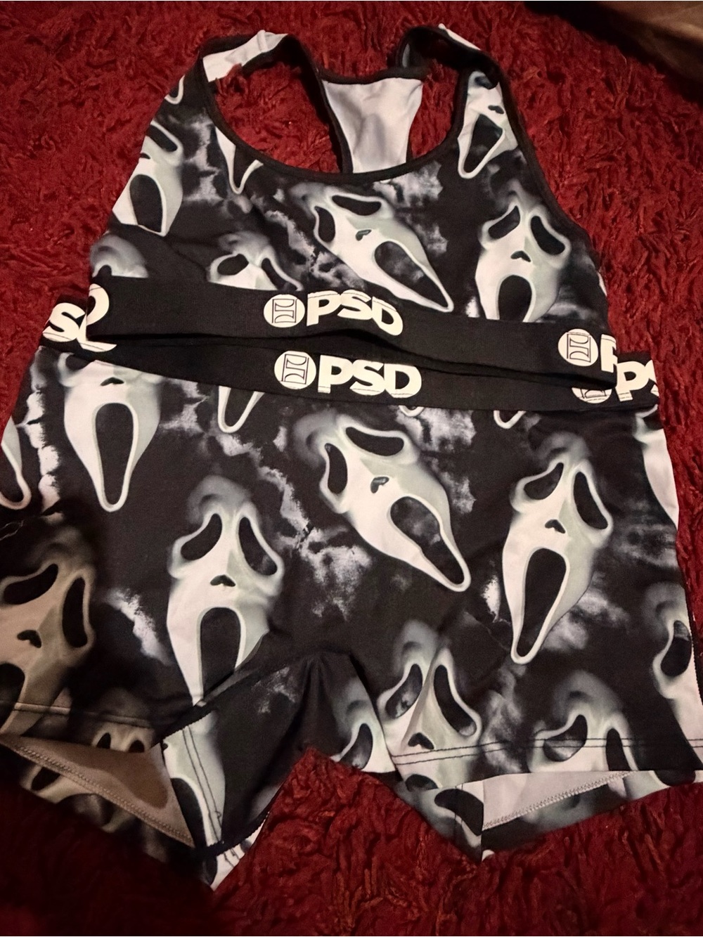 PSD Black and White Scream Print Women's Shorts